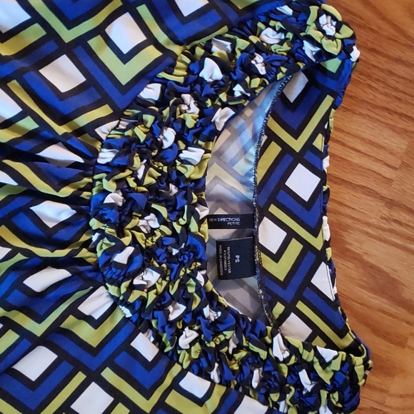 Top - Picture 2 of 3